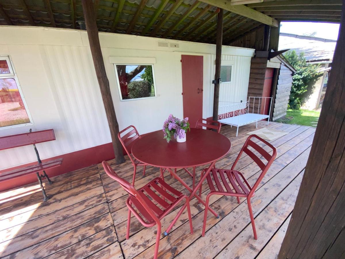 Josnes Mobilhome Sous Chalet En Bois A La Ferme מראה חיצוני תמונה